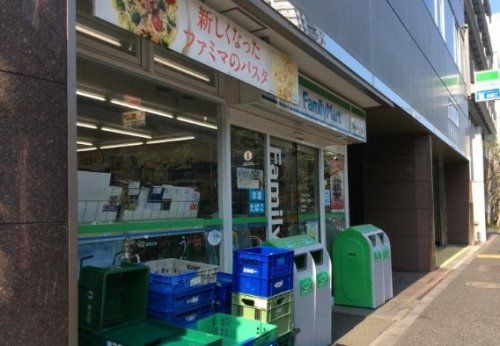 ファミリーマート東麻布一丁目店の画像