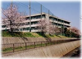 横浜市立汲沢中学校の画像