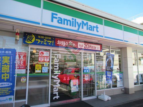 ファミリーマート大泉学園通り店の画像