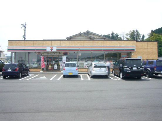 セブンイレブン 富山古里小学校前店の画像