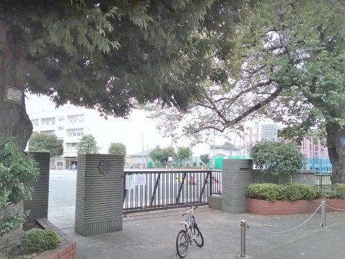 横浜市立旭小学校の画像