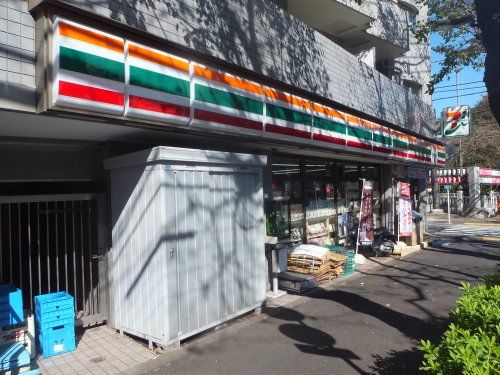 セブンイレブン 中野新井4丁目店の画像