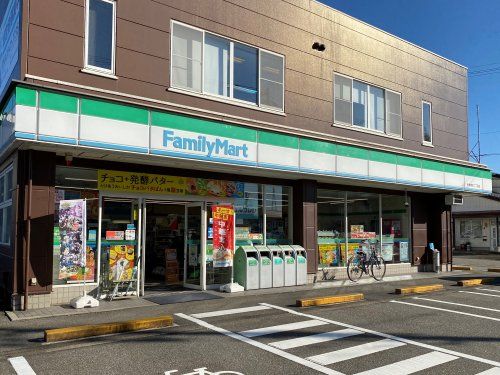 ファミリーマート 新根塚町二丁目店の画像
