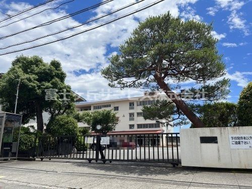 藤枝市立青島東小学校の画像