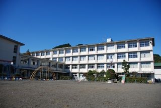 藤枝中央小学校の画像