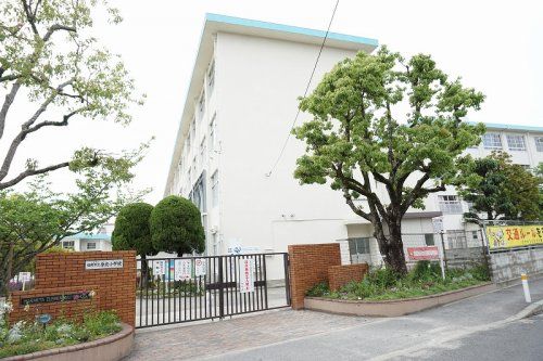 福岡市立原北小学校の画像