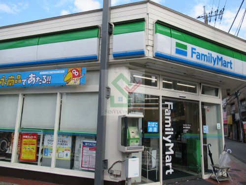 ファミリーマート東伏見駅前店の画像