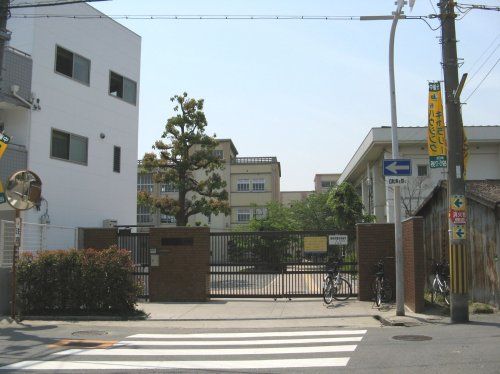 大阪市立茨田北中学校の画像