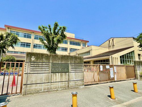 福岡市立塩原小学校の画像