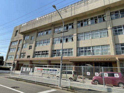 福岡市立東箱崎小学校の画像
