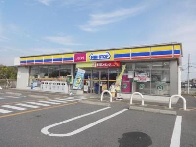 ミニストップ 市川東高校前店の画像