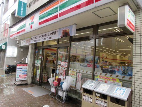 セブンイレブン 川口前川4丁目店の画像