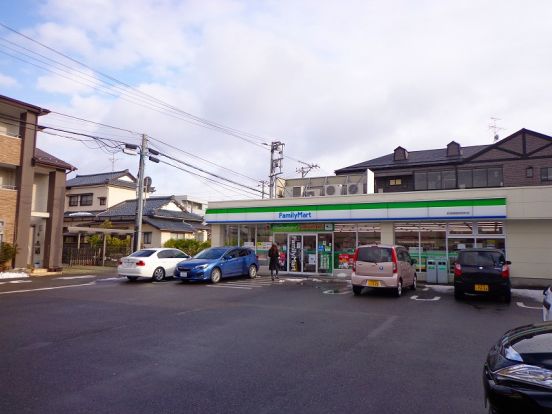 ファミリーマート関屋昭和町店の画像