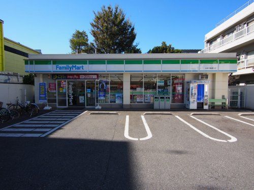 ファミリーマート 大泉学園通り店の画像