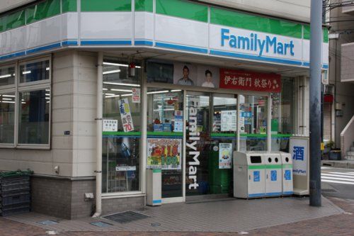 ファミリーマート 中央林間駅前店の画像