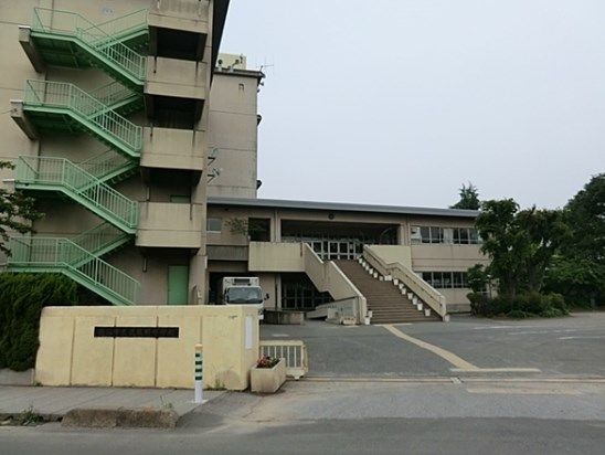 越谷市立武蔵野中学校の画像