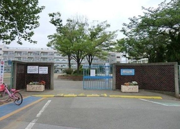 川口市立新郷東小学校の画像