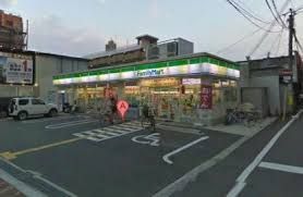ファミリーマート 高井田本通店の画像