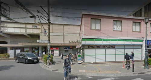 ファミリーマート 近鉄河内小阪駅南口店の画像