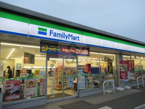 ファミリーマート練馬大泉町一丁目店の画像