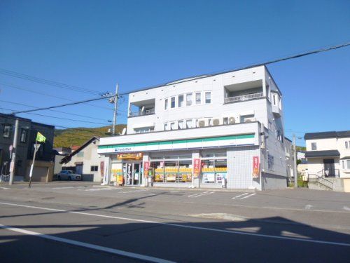 ファミリーマート 赤岩店の画像