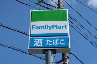 ファミリーマート TKS桶川駅前店の画像