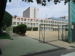 稲生小学校の画像
