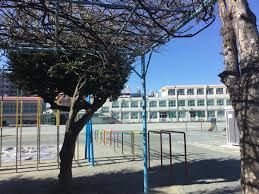 栄生小学校の画像
