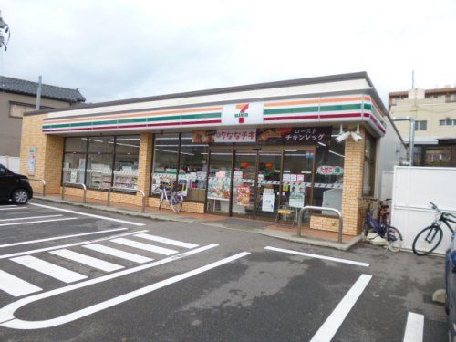 セブンイレブン 新潟横七番町通店の画像