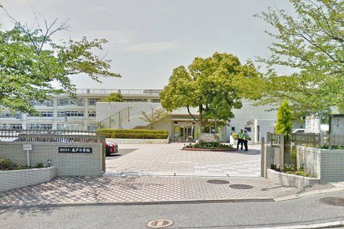 横浜市立庄戸小学校の画像