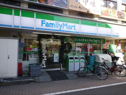 ファミリーマート 下井草駅南口店の画像