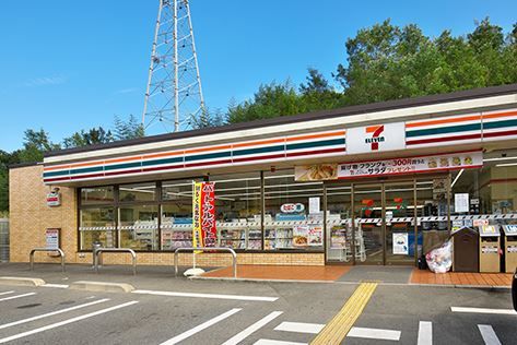 セブンイレブン 神戸井吹台西町店の画像