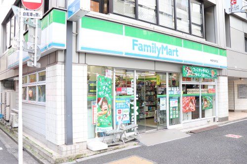 ファミリーマート 神田和泉町店の画像