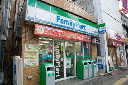 ファミリーマート 本蓮沼駅前店の画像