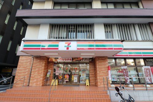 セブンイレブン 台東雷門1丁目店の画像