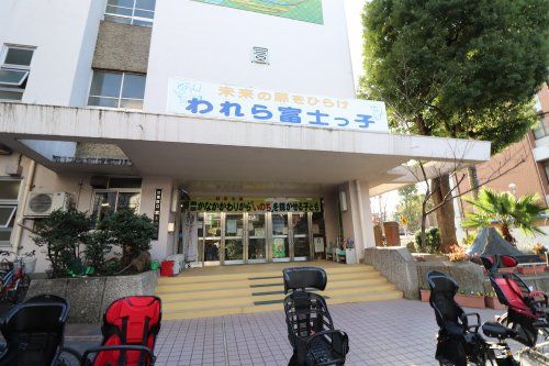 台東区立富士小学校の画像