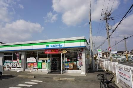ファミリーマート 天理井戸堂店の画像