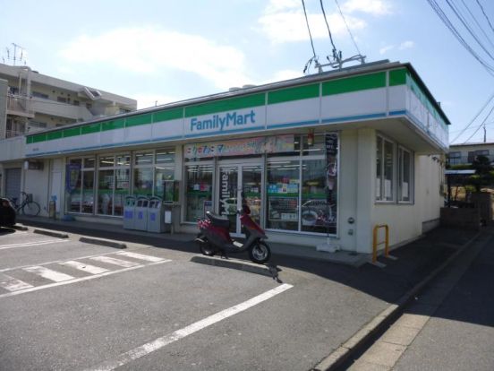 ファミリーマート 藤沢石川二丁目店の画像