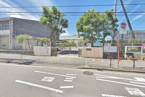 横浜市立藤の木中学校の画像