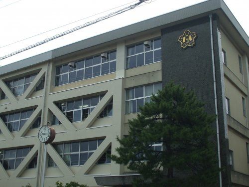 高岡市立能町小学校の画像