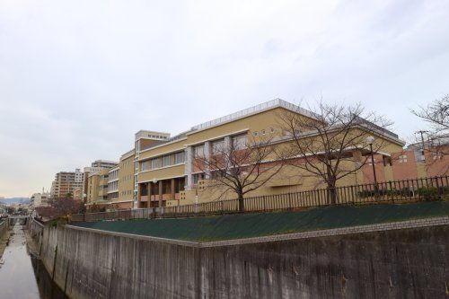 神戸市立夢野の丘小学校の画像