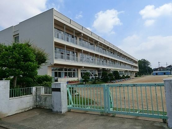 桶川市立桶川西小学校の画像