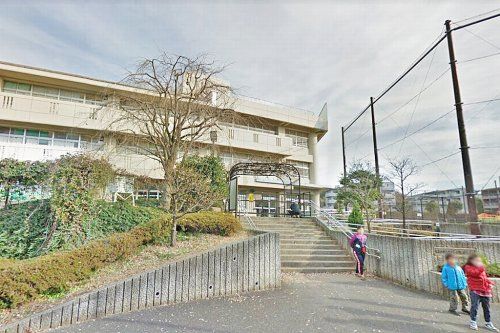 横浜市立つづきの丘小学校の画像