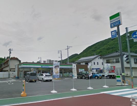 ファミリーマート三次尾関山店の画像