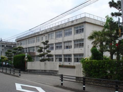 新潟市有明台小学校の画像