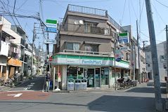 ファミリーマート 幡ヶ谷本町店の画像