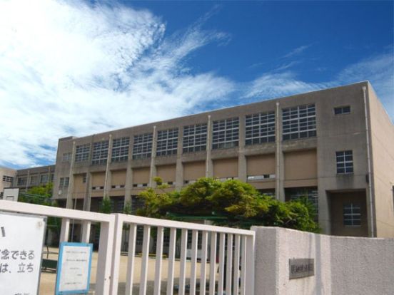 尼崎市立　武庫の里小学校の画像