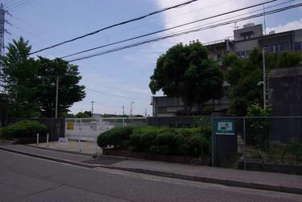 宝塚市立　丸橋小学校の画像