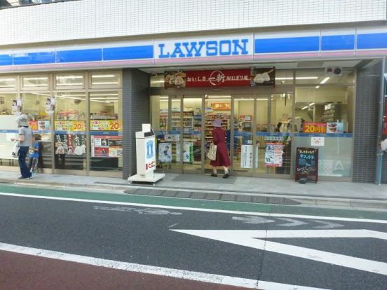 ローソン 新宿新小川町店の画像