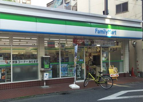 ファミリーマート新丸子駅西口店の画像